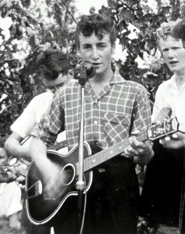 john lennon with the quarrymen 1957